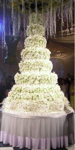 royal wedding cake kate and william. A grand wedding cake