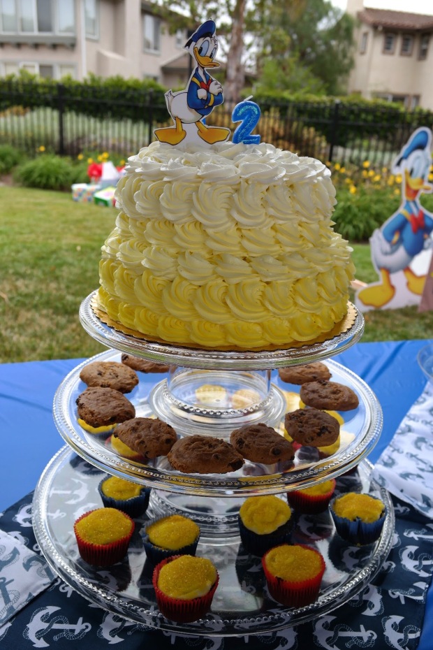 Donald Duck Nautical birthday cake